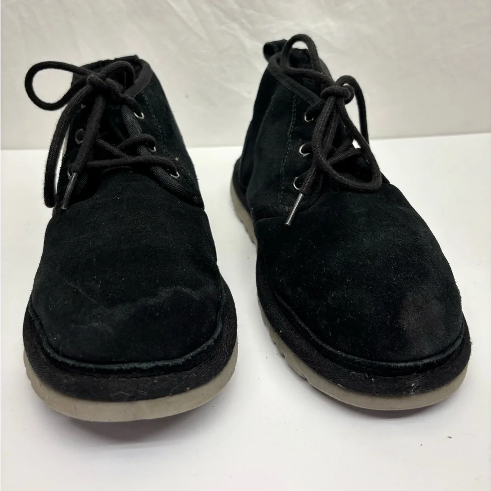 Ugg Men's Black Suede Lace-Up Casual Shoes, SZ 7, box 39